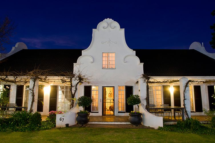 Constantia Guesthouse | LekkeSlaap