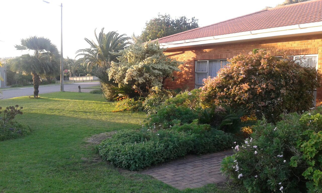 Hartenbos Self-catering Holiday Home | LekkeSlaap