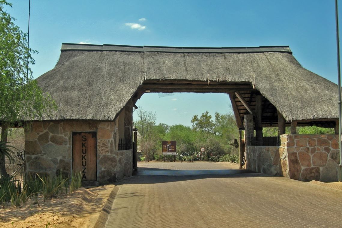 SANParks Skukuza Rest Camp | LekkeSlaap